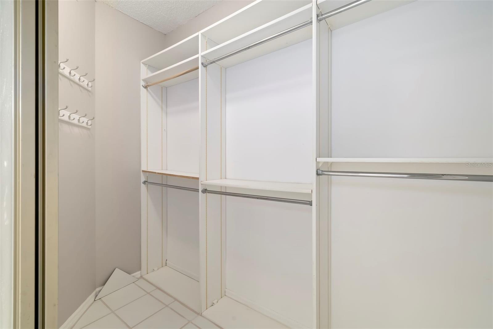 1678 STARLING DR #102 — photo 19