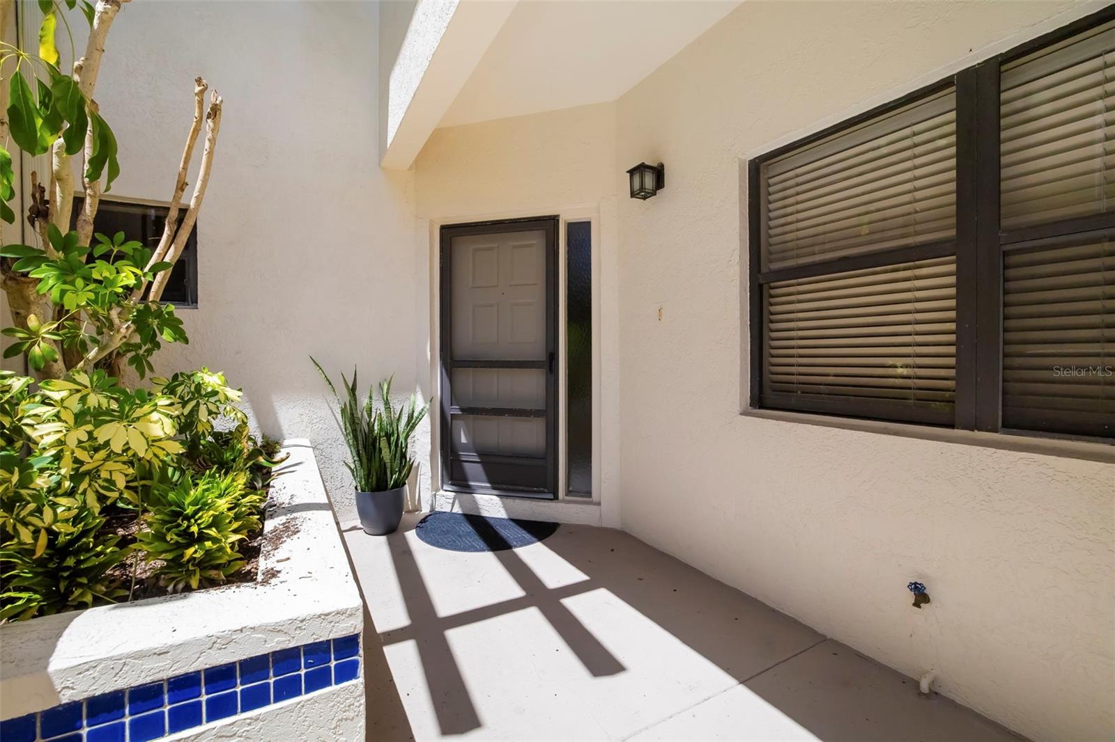 1678 STARLING DR #102 — photo 4