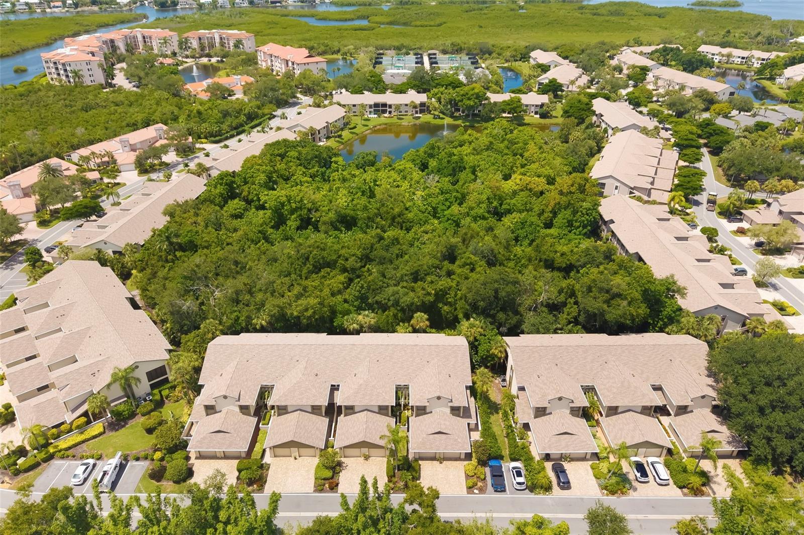 1678 STARLING DR #102 — photo 32