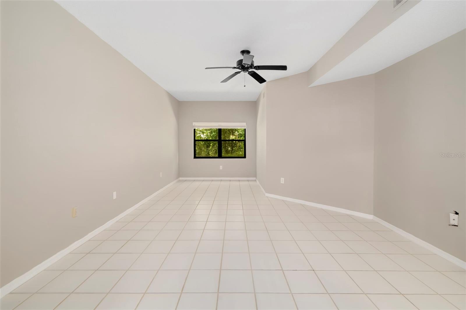 1678 STARLING DR #102 — photo 16