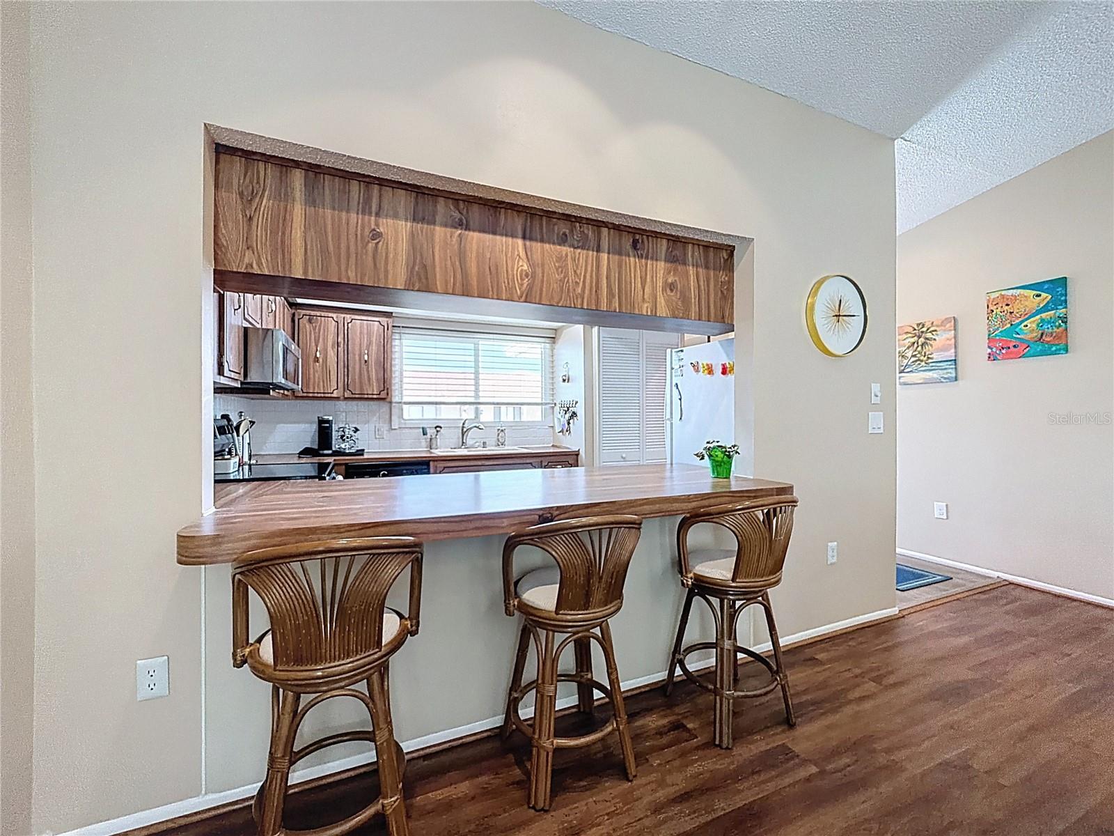 9961 EAGLES POINT CIR #4 — photo 10