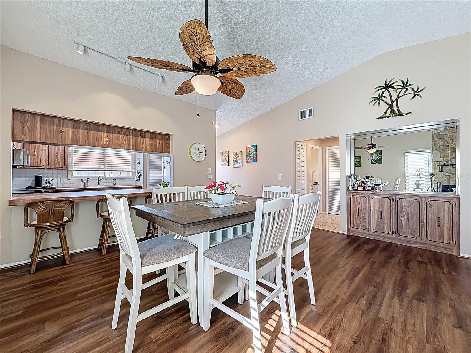 9961 EAGLES POINT CIR #4 — photo 15