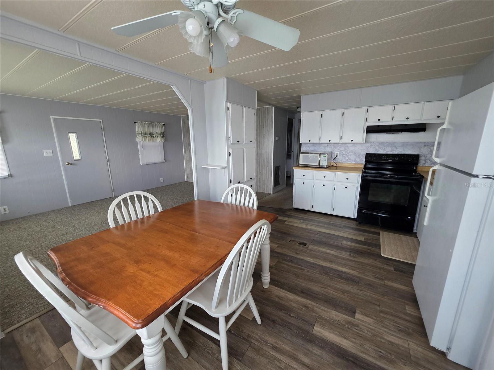 4603 NEWCOMB AVE — photo 4