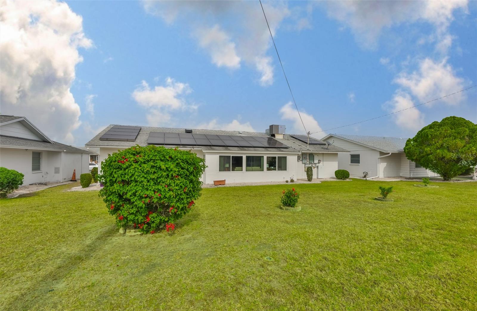 1520 DANBURY DR — photo 29