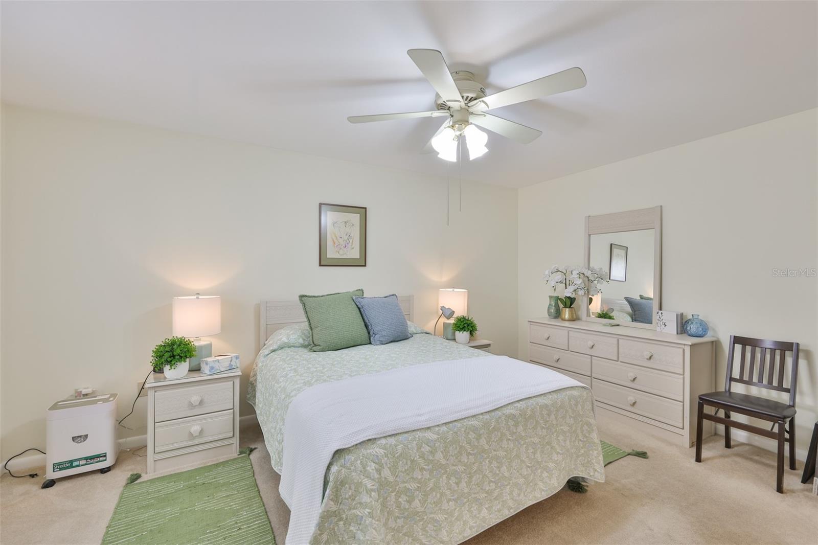 1520 DANBURY DR — photo 20
