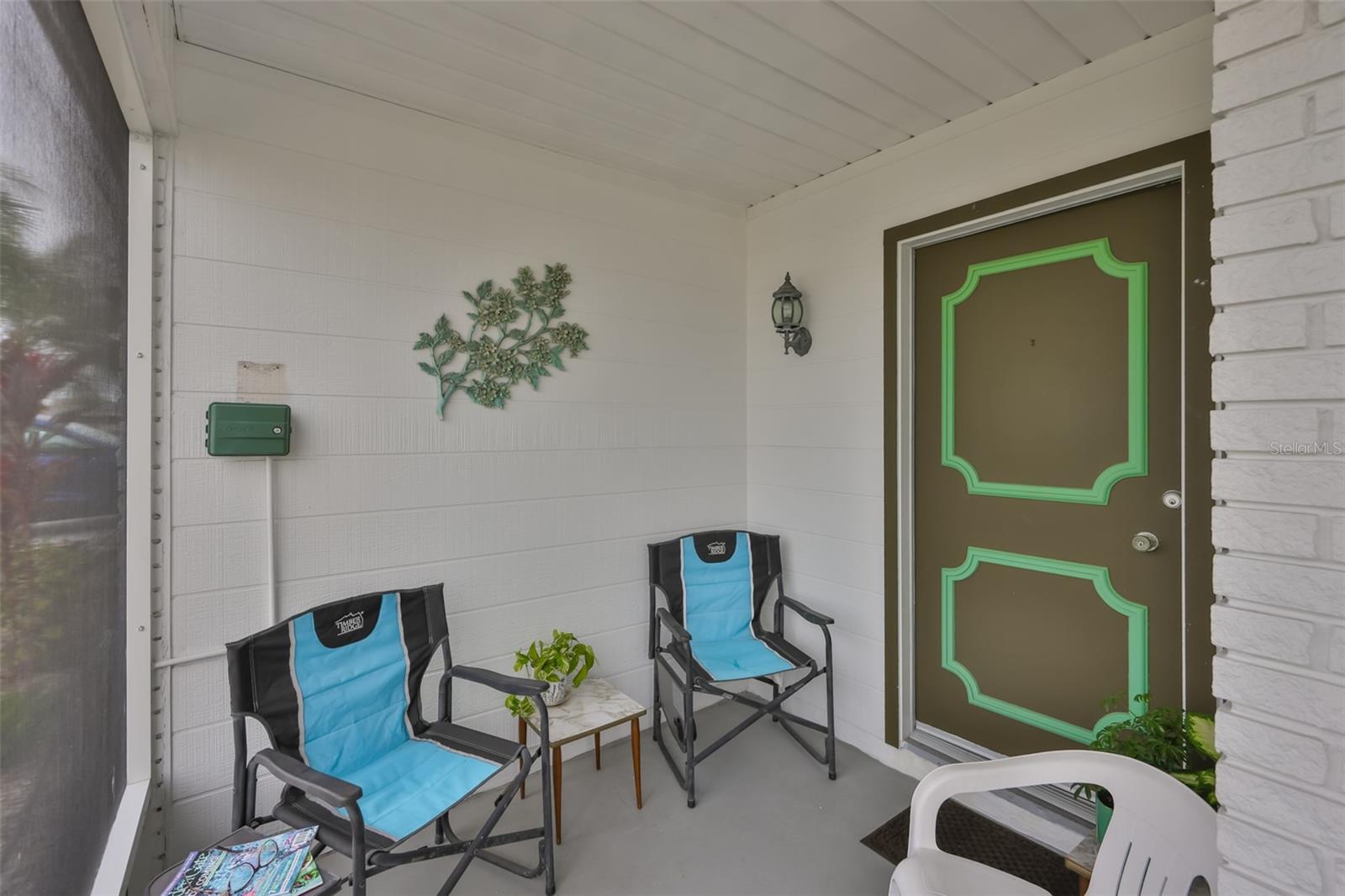 1520 DANBURY DR — photo 5