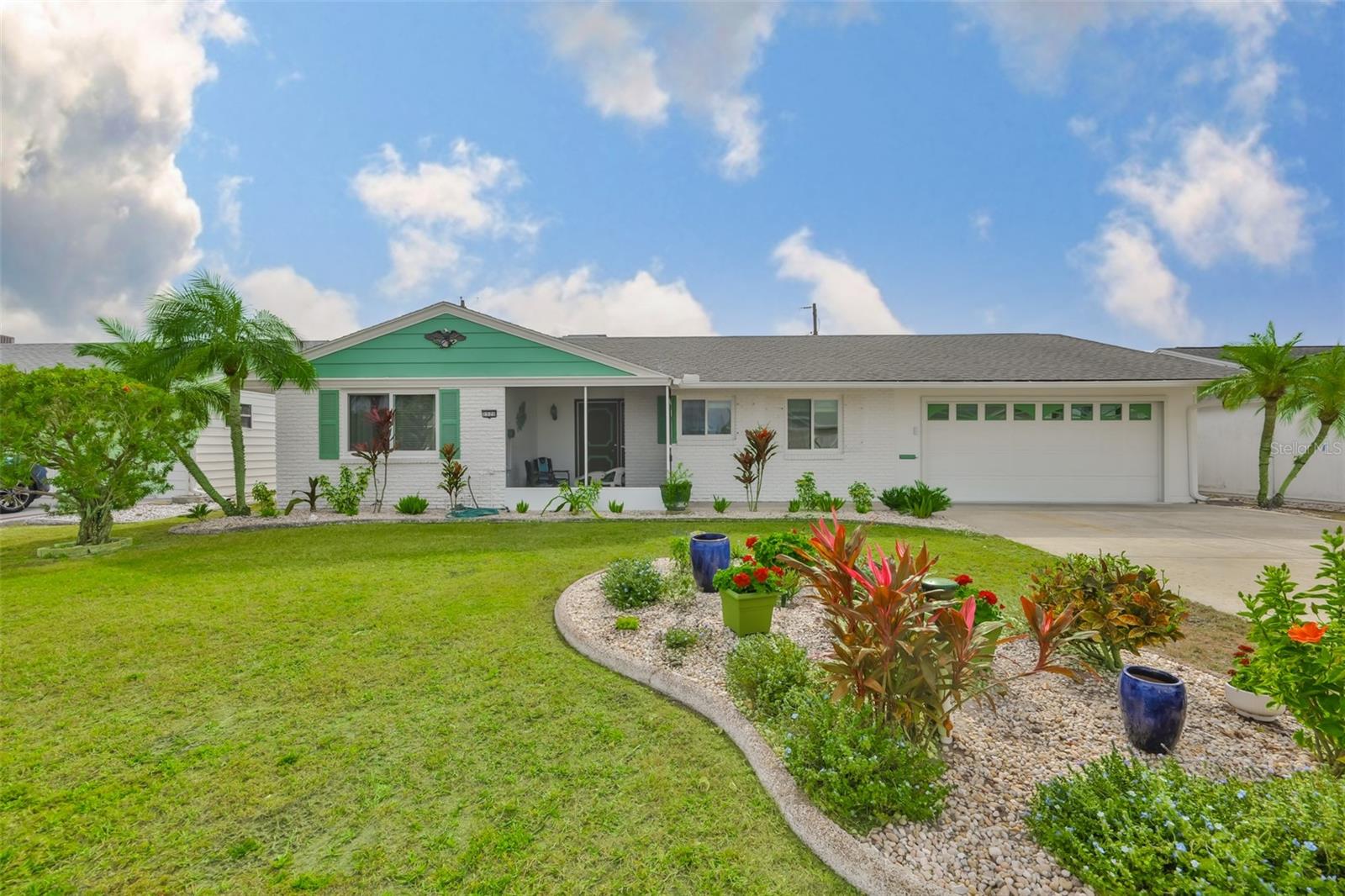 1520 DANBURY DR — photo 4