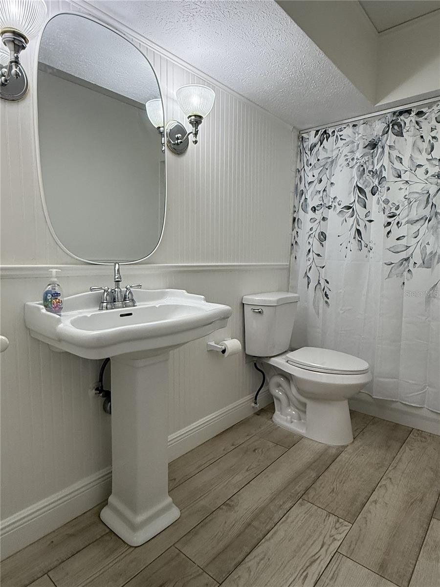 9628 DAVIS RD — photo 16