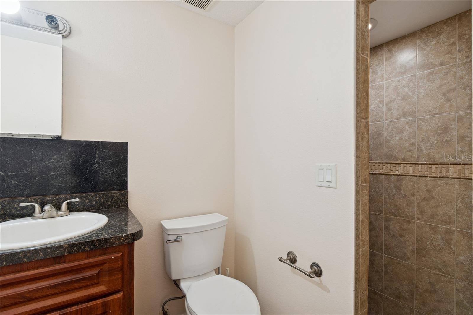 9628 DAVIS RD — photo 32