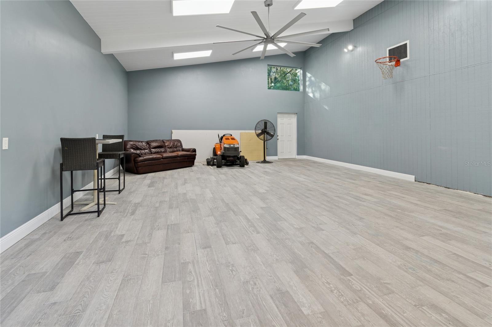 9628 DAVIS RD — photo 35