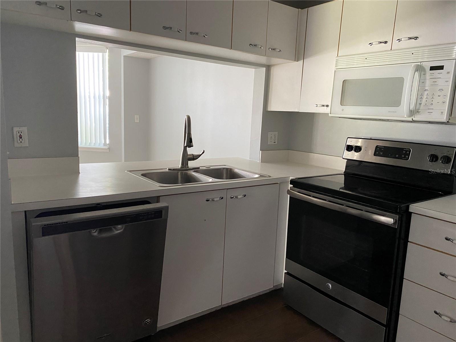 62 EMERALD BAY DR — photo 7