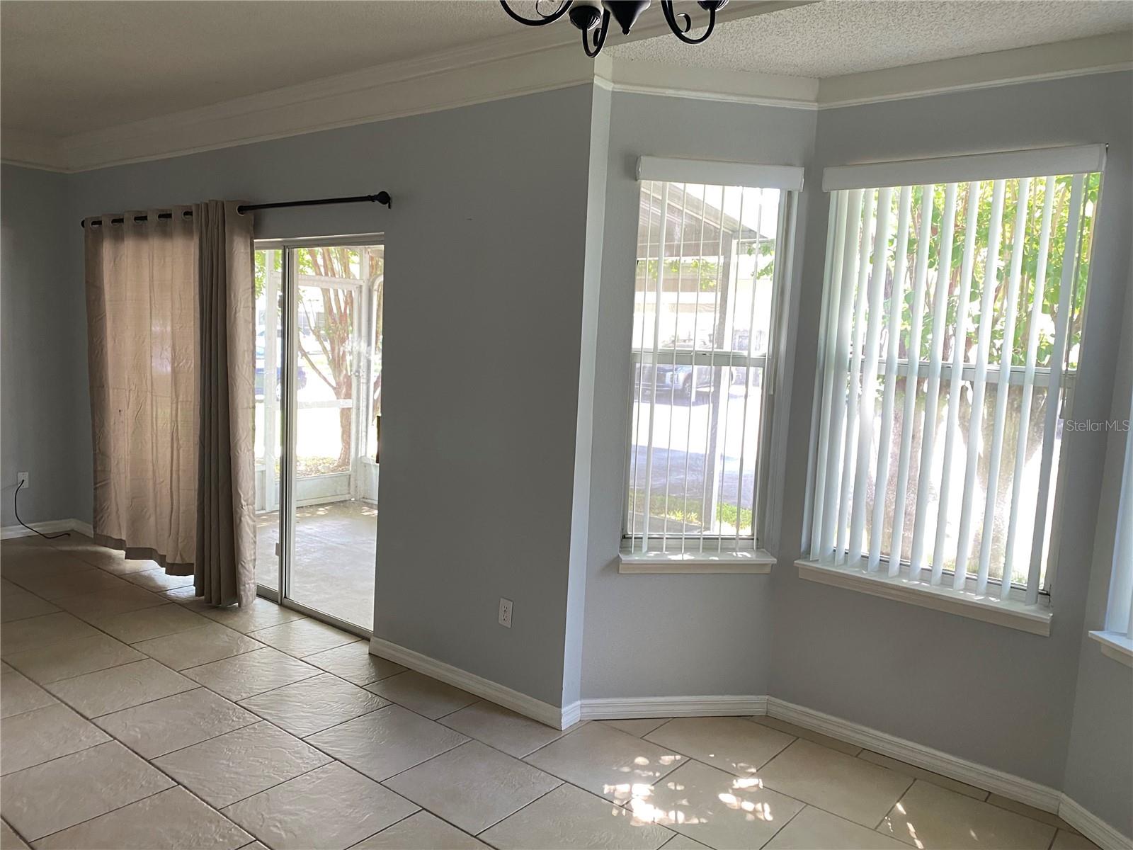 62 EMERALD BAY DR — photo 4