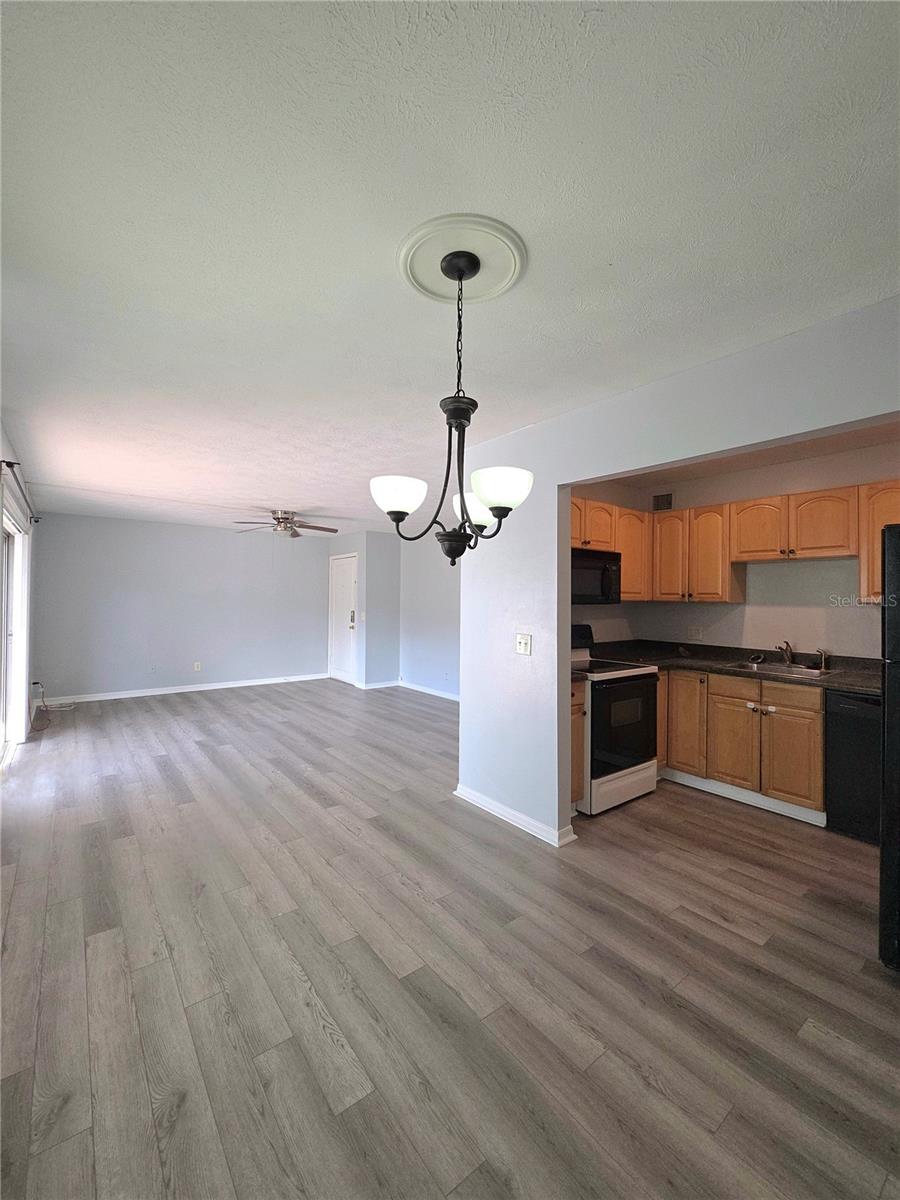 13690 ORANGE SUNSET DR #102 — photo 6