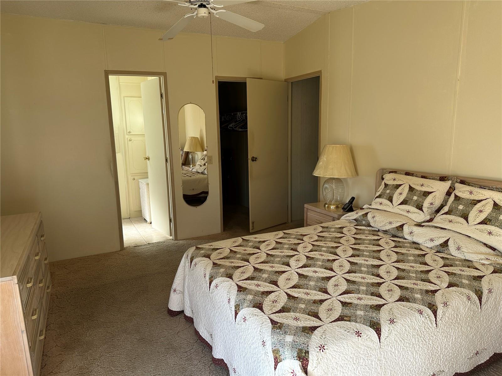 449 LANDSEDGE DR — photo 5