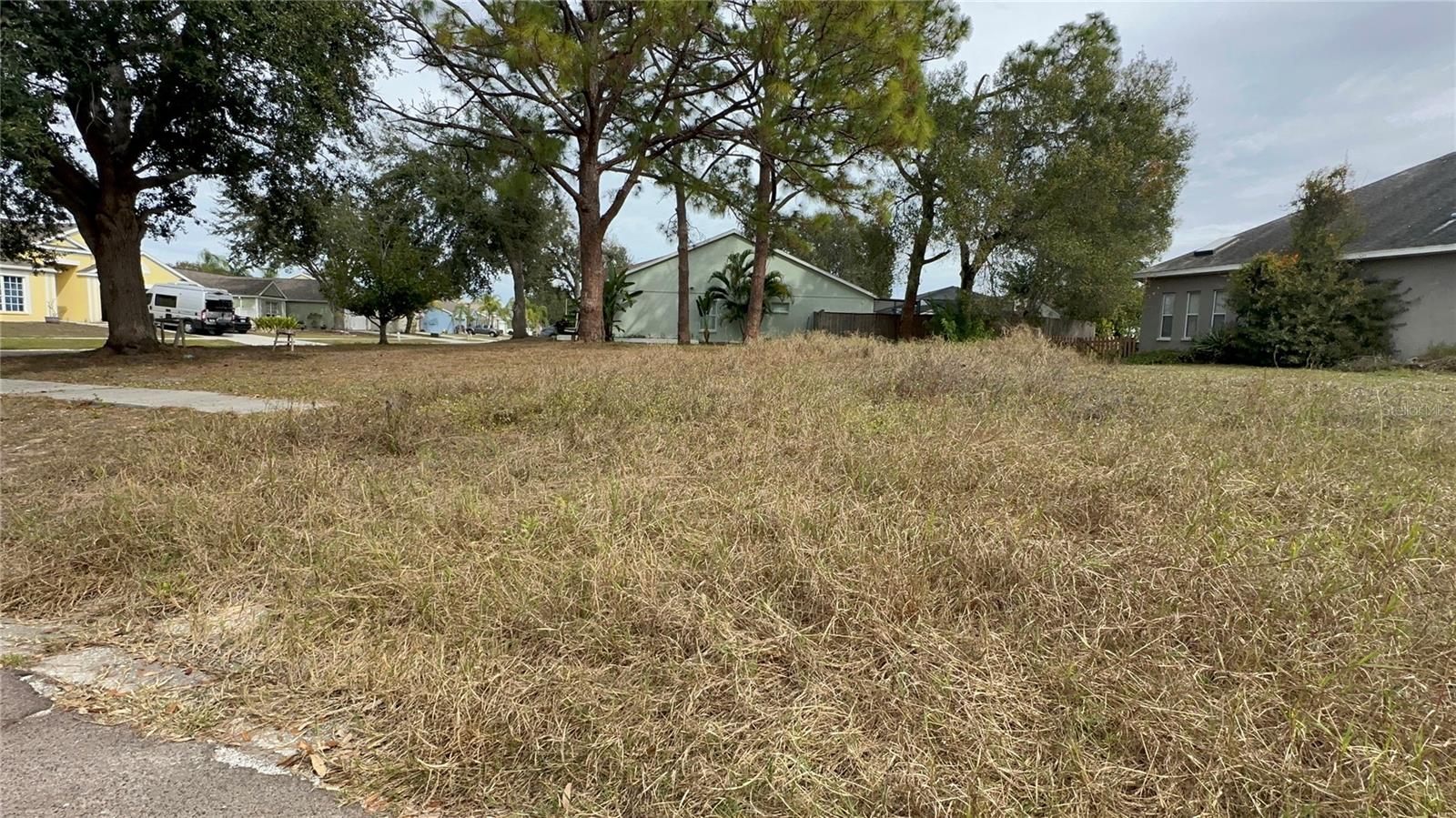 236 LOOKOUT DR — photo 4
