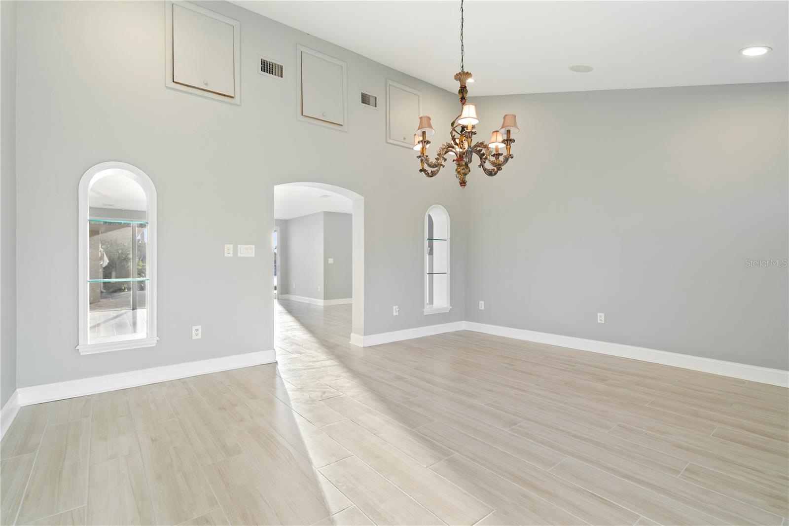 482 HERMOSITA DR — photo 39