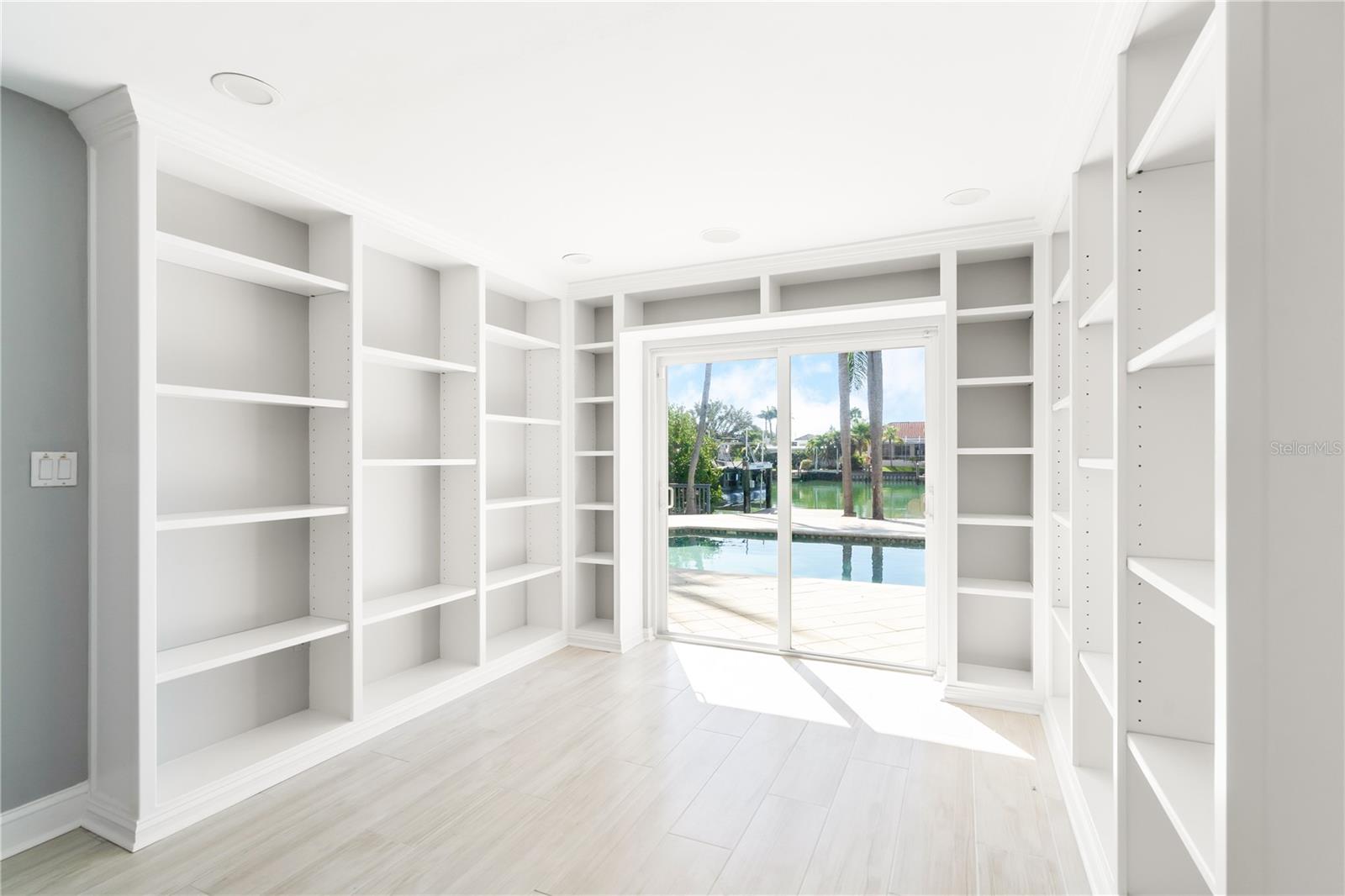 482 HERMOSITA DR — photo 46