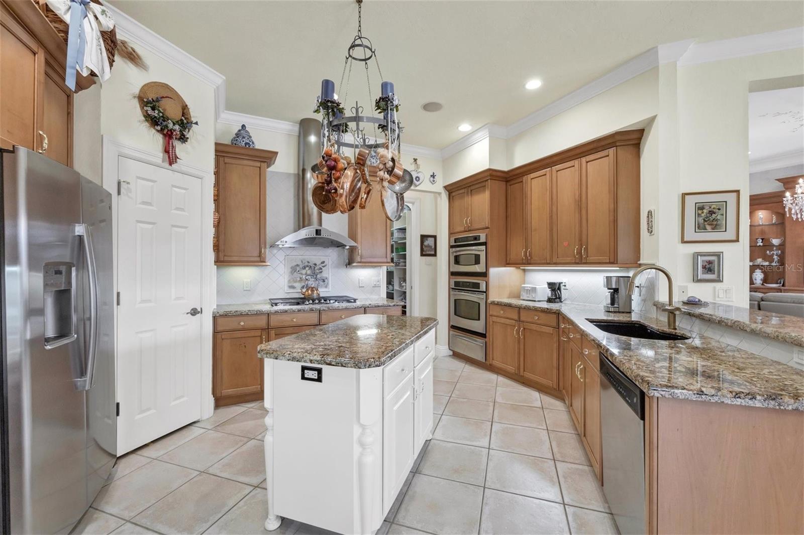 7042 VILAMOURA PL — photo 19