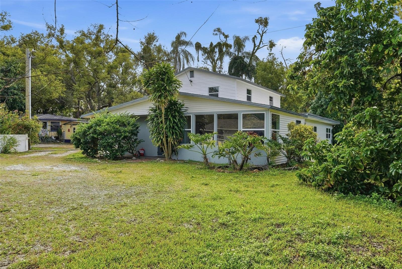 2814 W HUMPHREY ST — photo 44