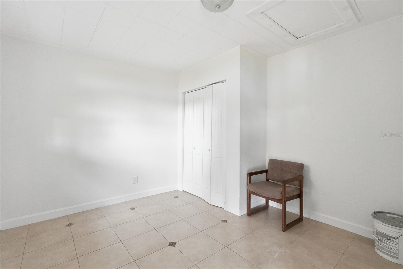2814 W HUMPHREY ST — photo 55