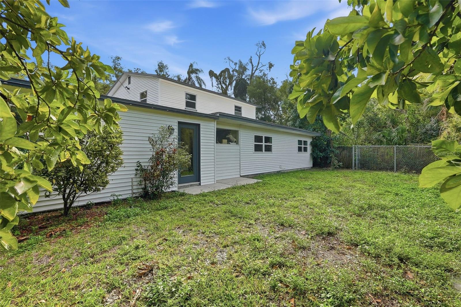 2814 W HUMPHREY ST — photo 45