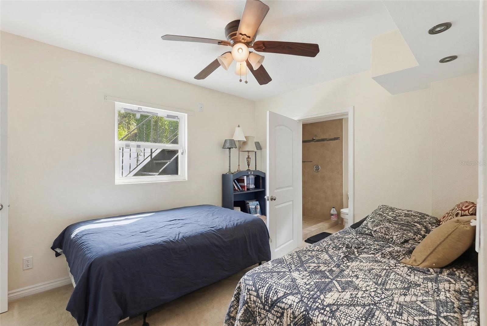 2814 W HUMPHREY ST — photo 23
