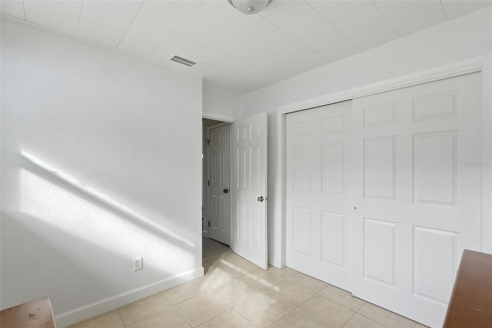 2814 W HUMPHREY ST — photo 60