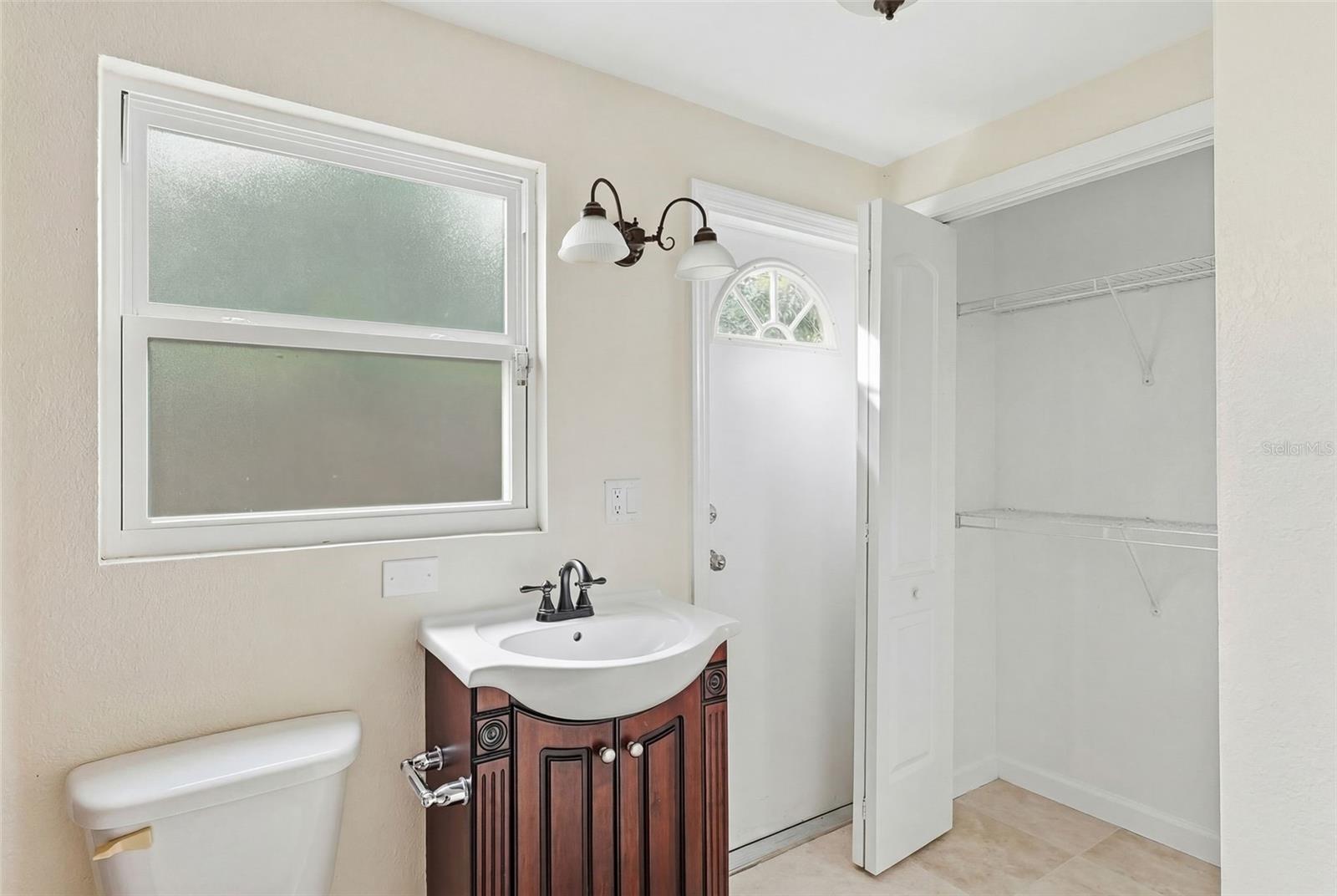 2814 W HUMPHREY ST — photo 25