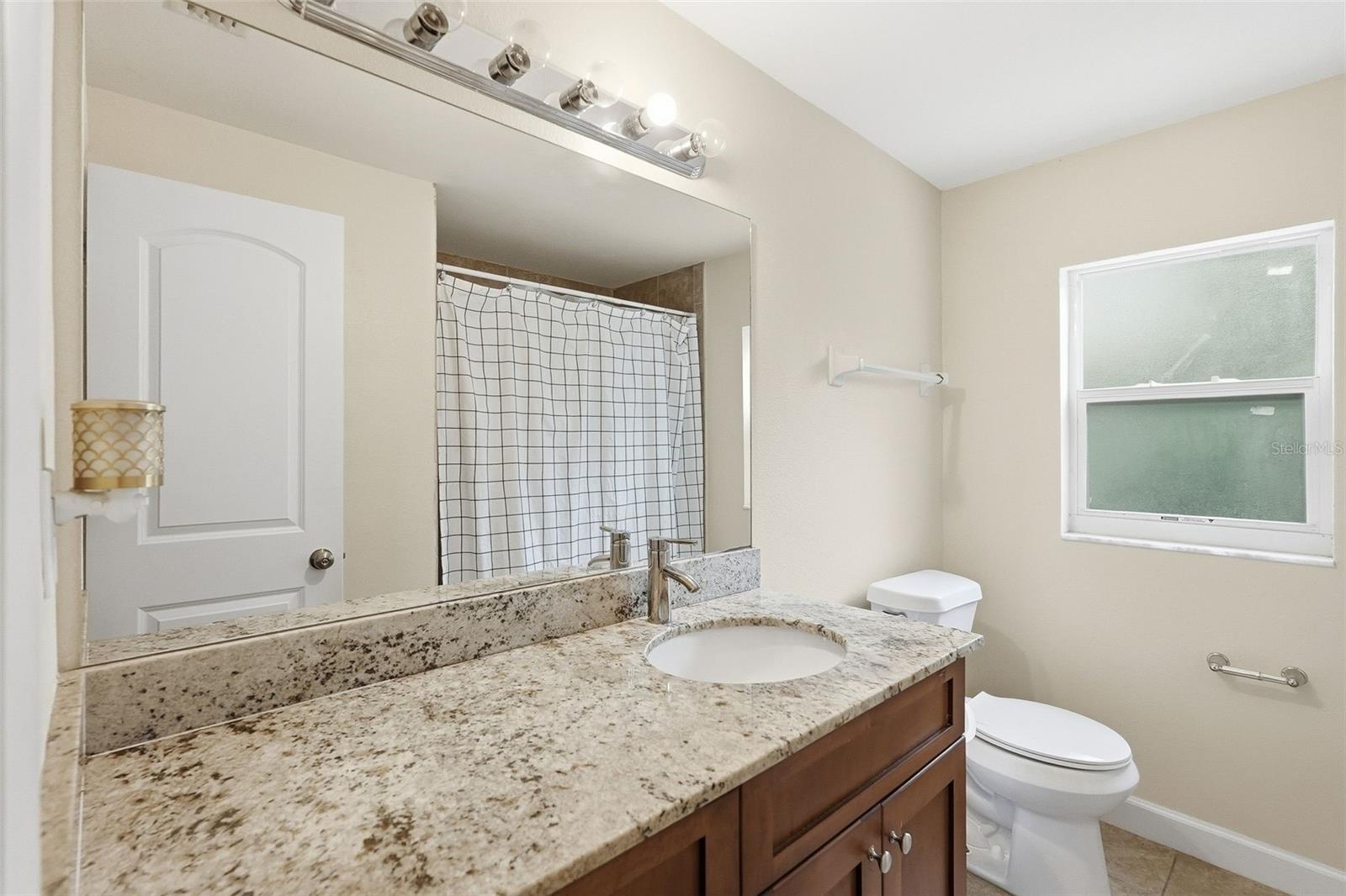 2814 W HUMPHREY ST — photo 34