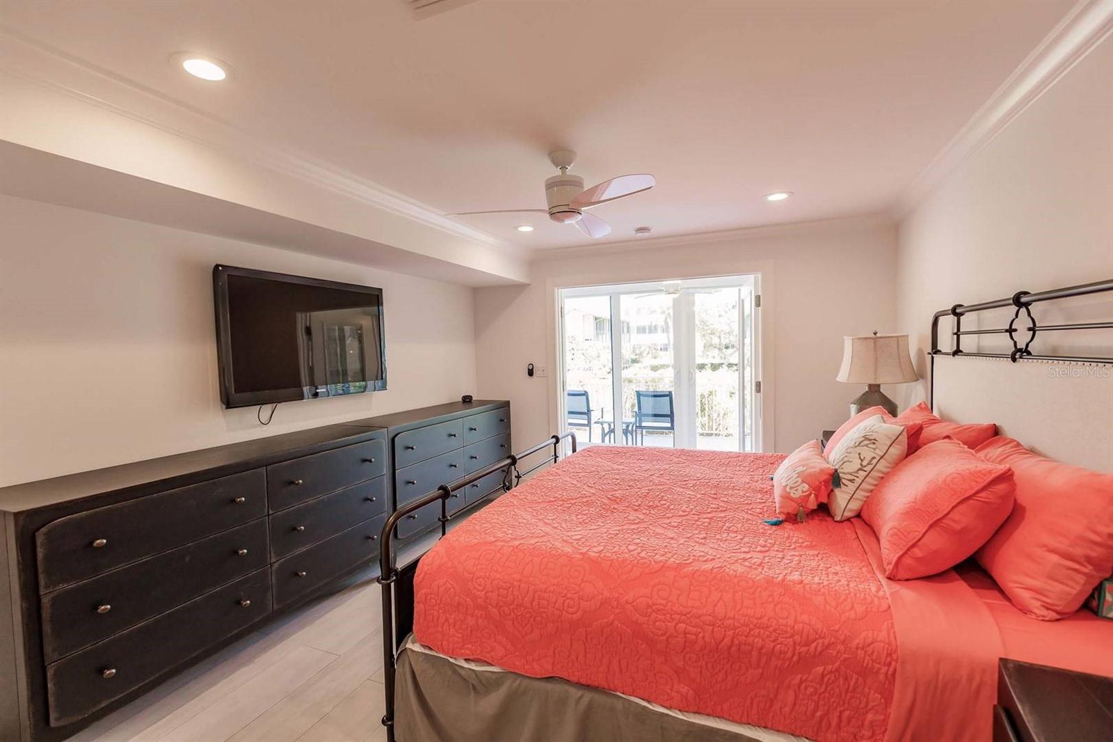 1125 W PEPPERTREE DR #102 — photo 23