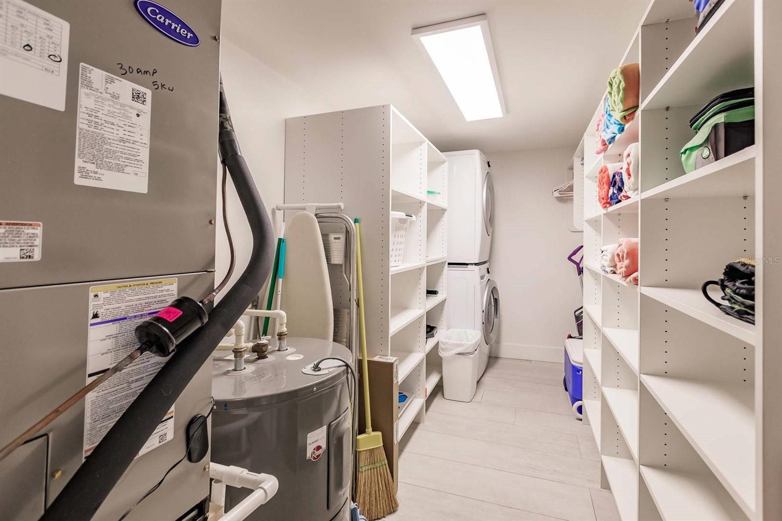 1125 W PEPPERTREE DR #102 — photo 32