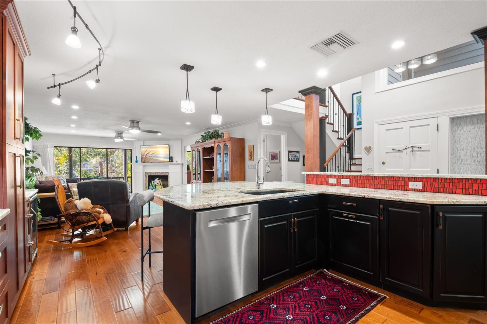 12 MARINER DR #12 — photo 3