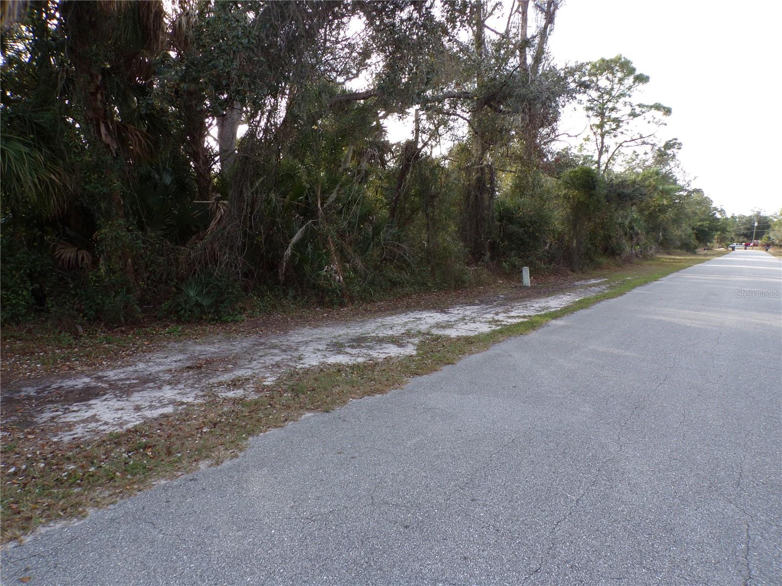 TEPEE AVE — photo 3
