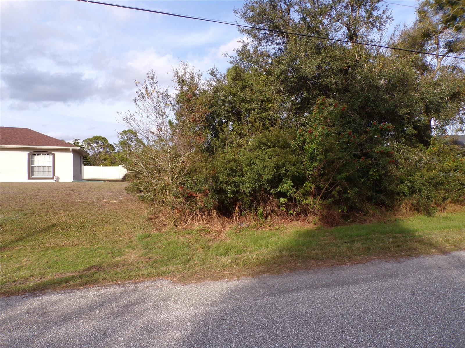 MEROLLA RD — photo 2