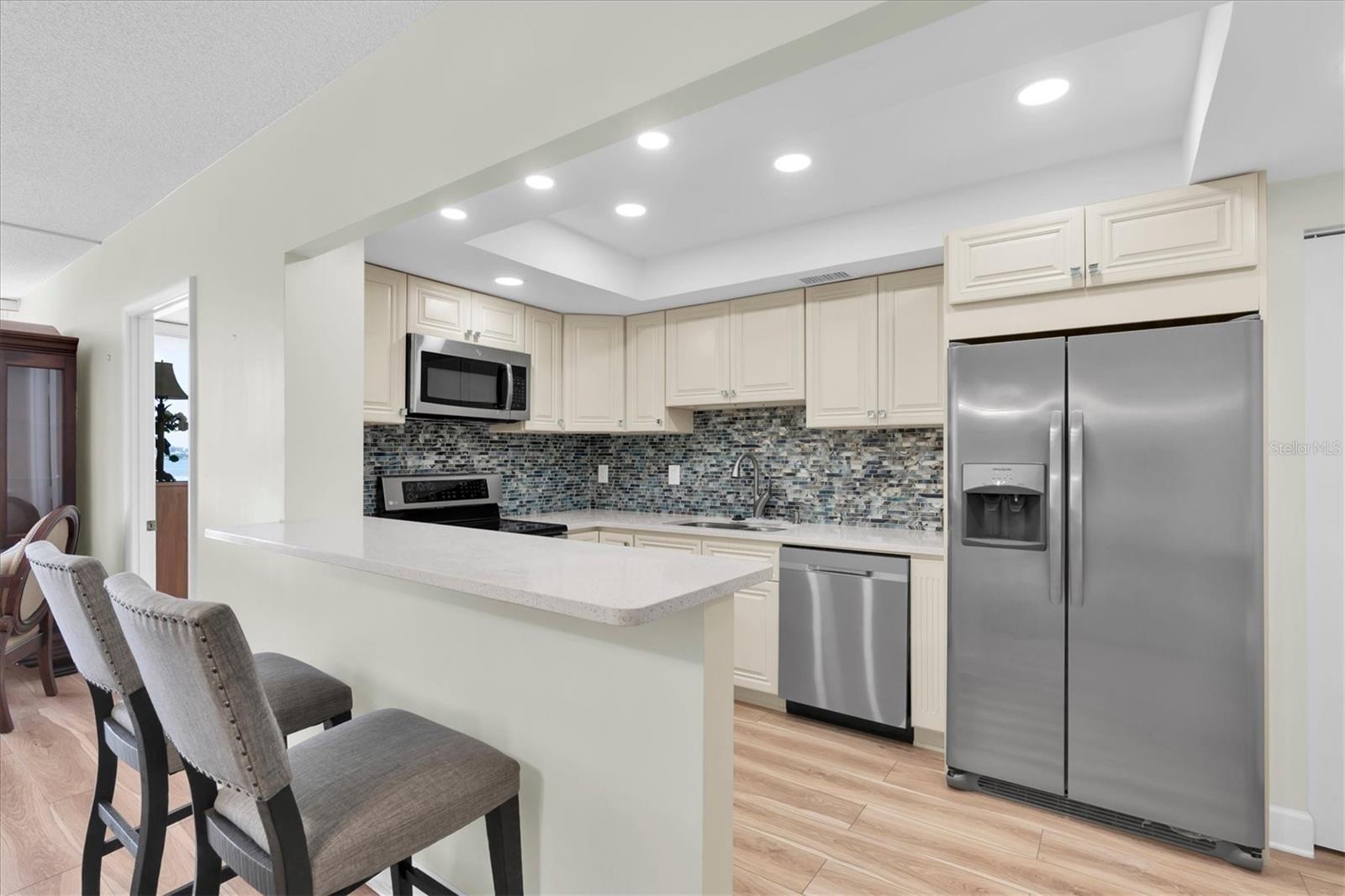 100 PIERCE ST #305 — photo 13
