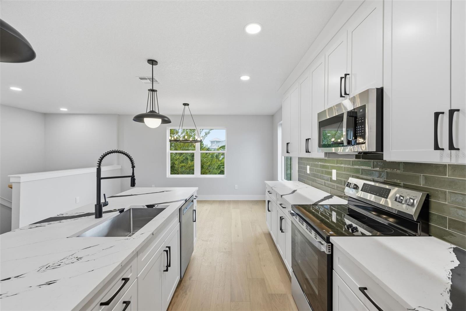 4208 W CARMEN ST #D — photo 13