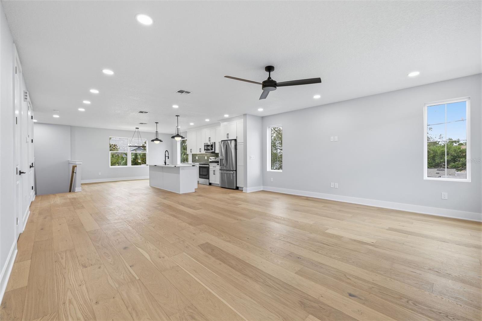 4208 W CARMEN ST #D — photo 20