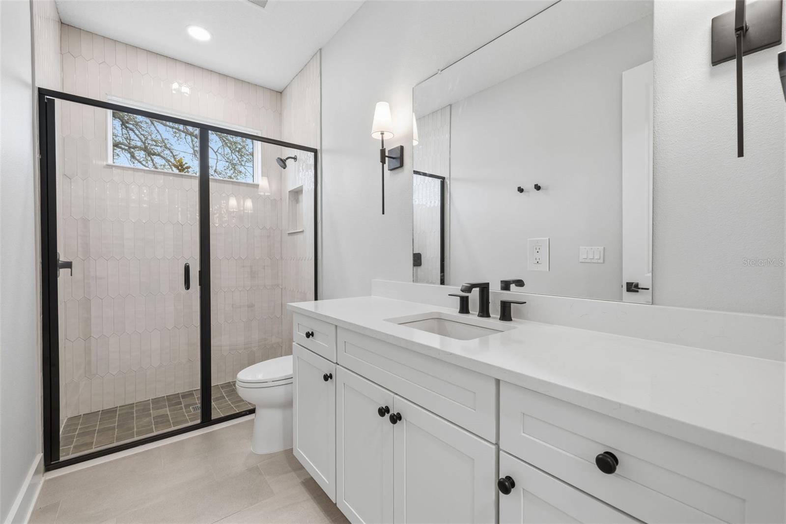 4208 W CARMEN ST #D — photo 6
