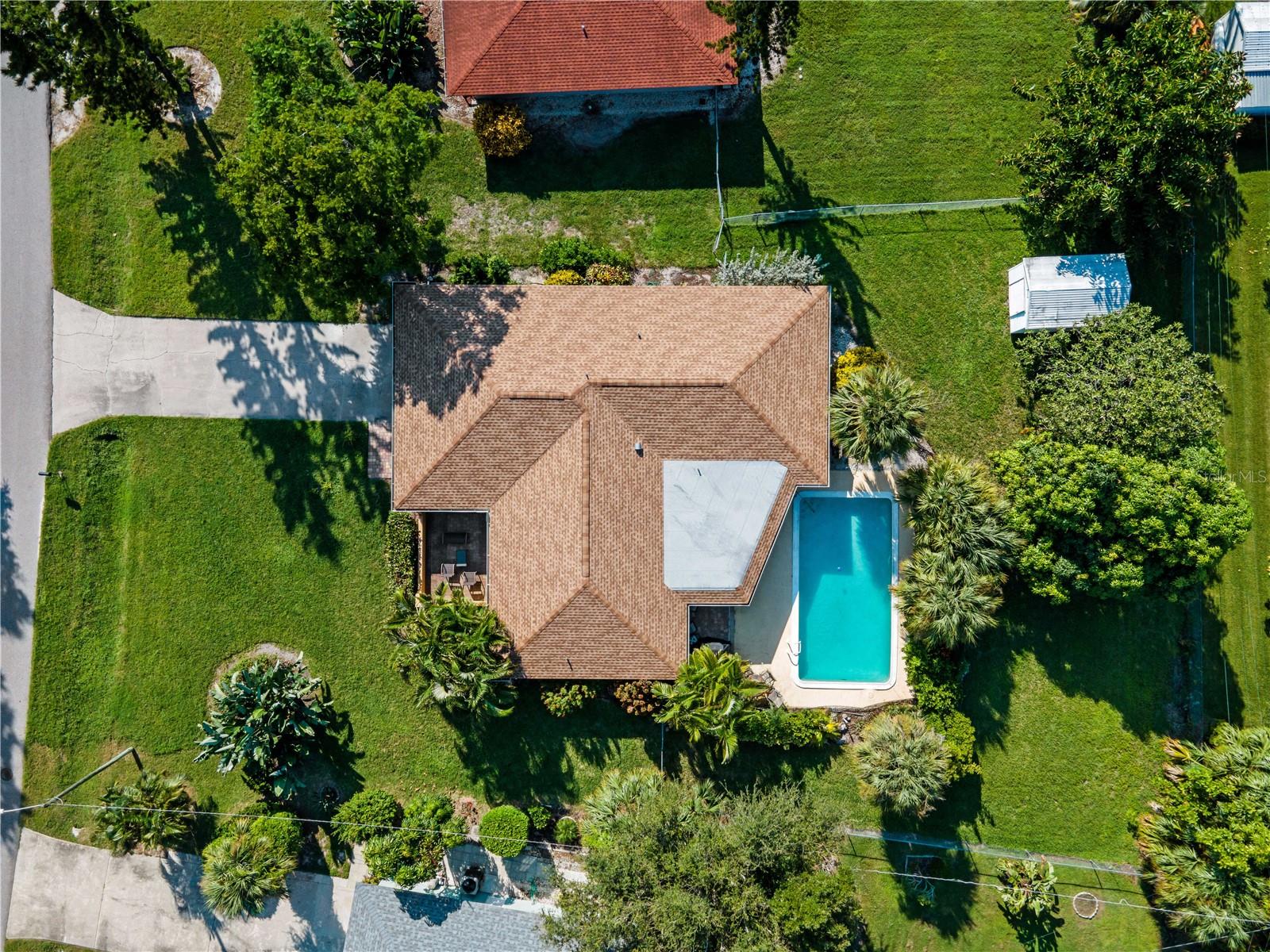 424 BAYCREST DR — photo 40