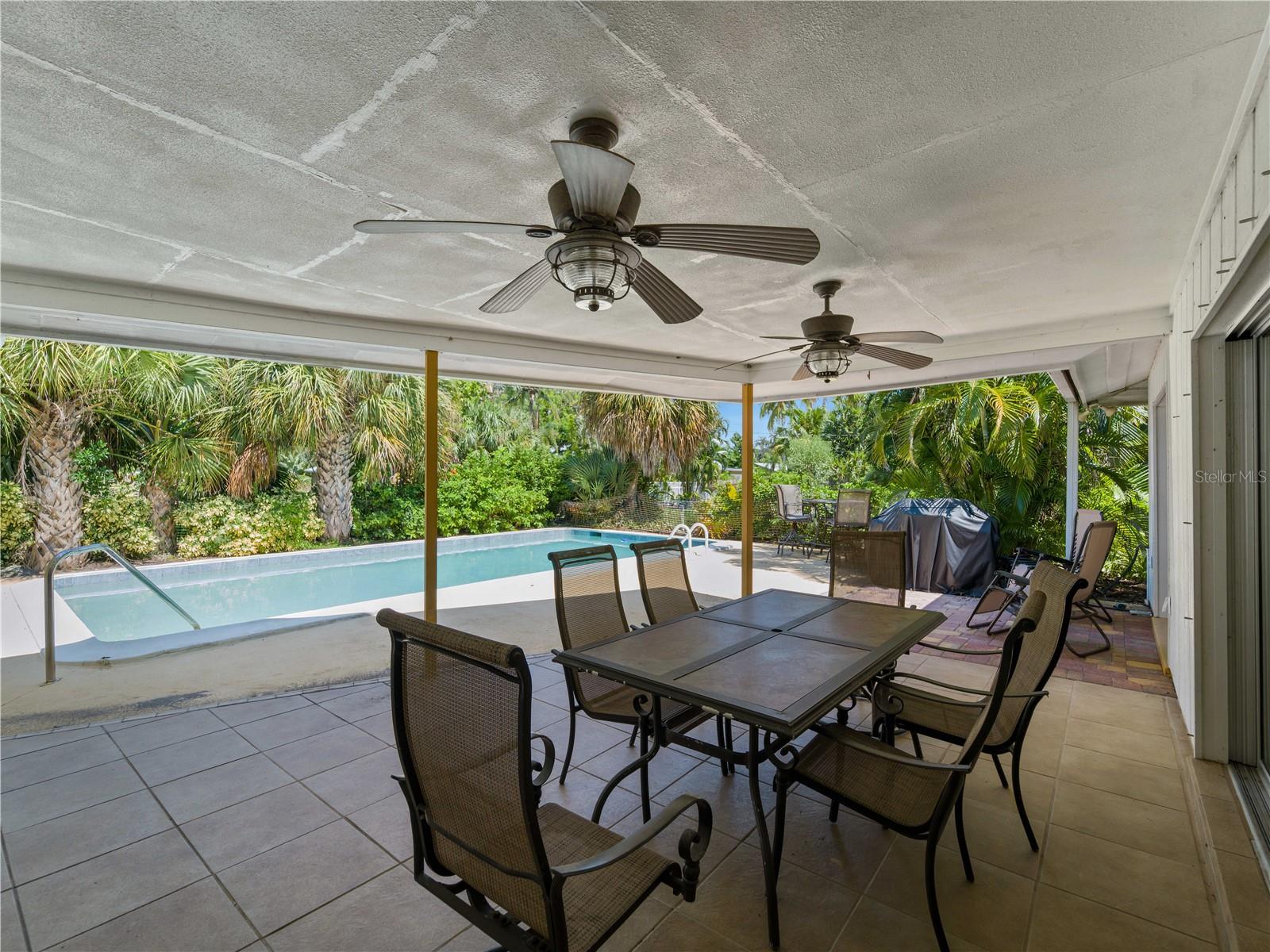 424 BAYCREST DR — photo 45
