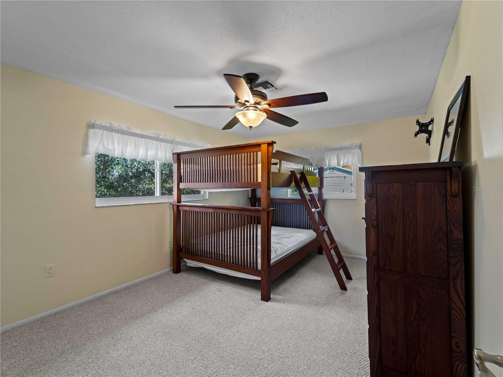 424 BAYCREST DR — photo 25