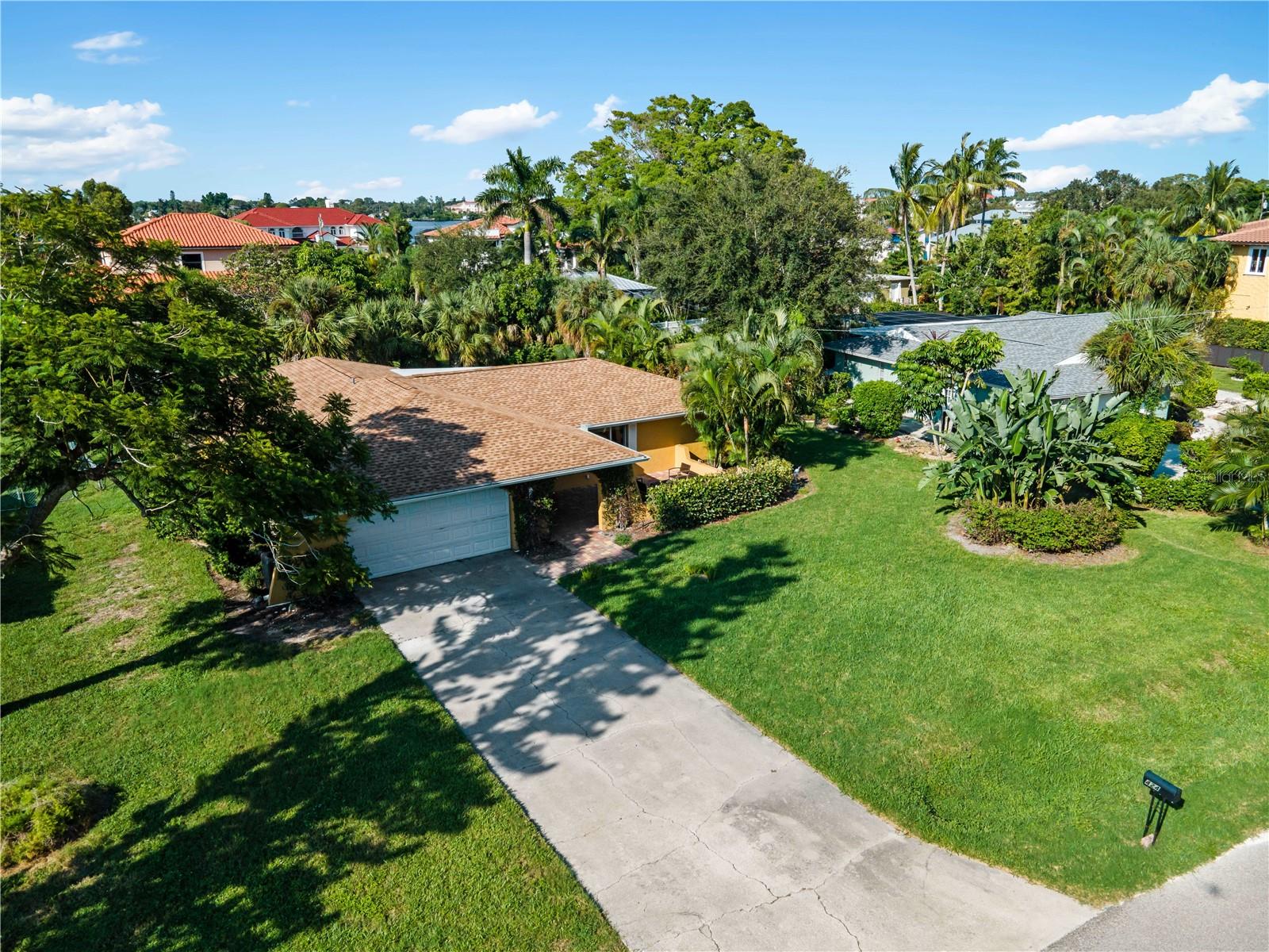 424 BAYCREST DR — photo 42