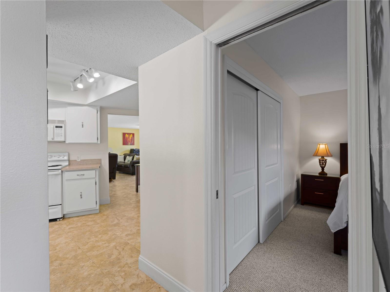 424 BAYCREST DR — photo 27