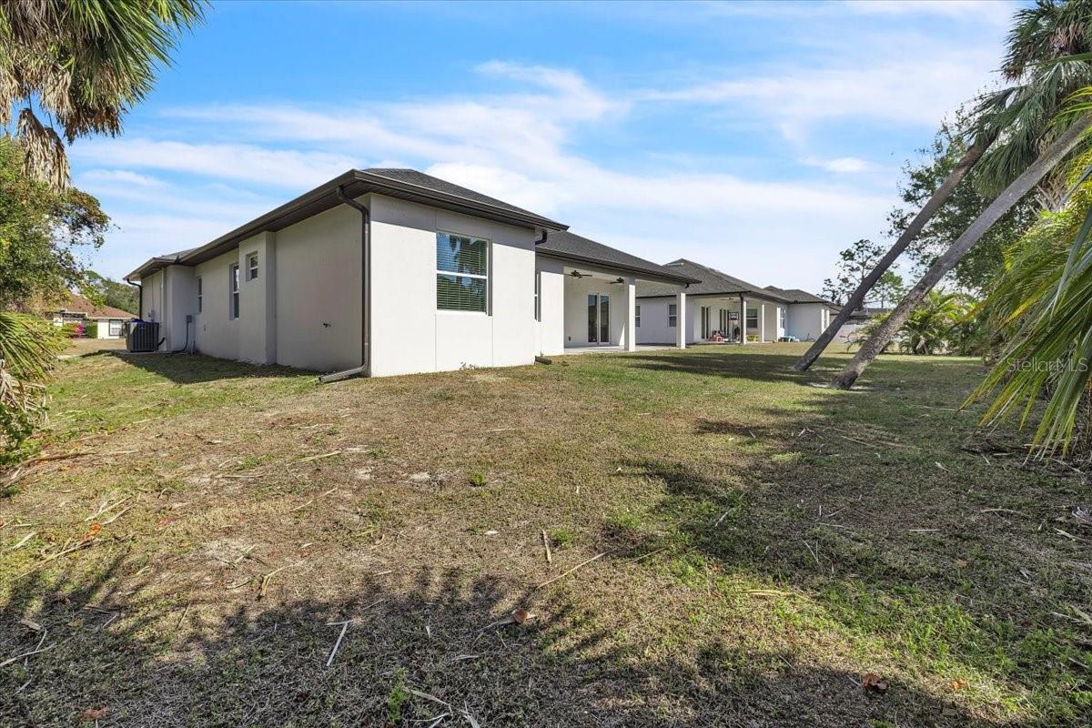 3083 JEANNIN DR — photo 33