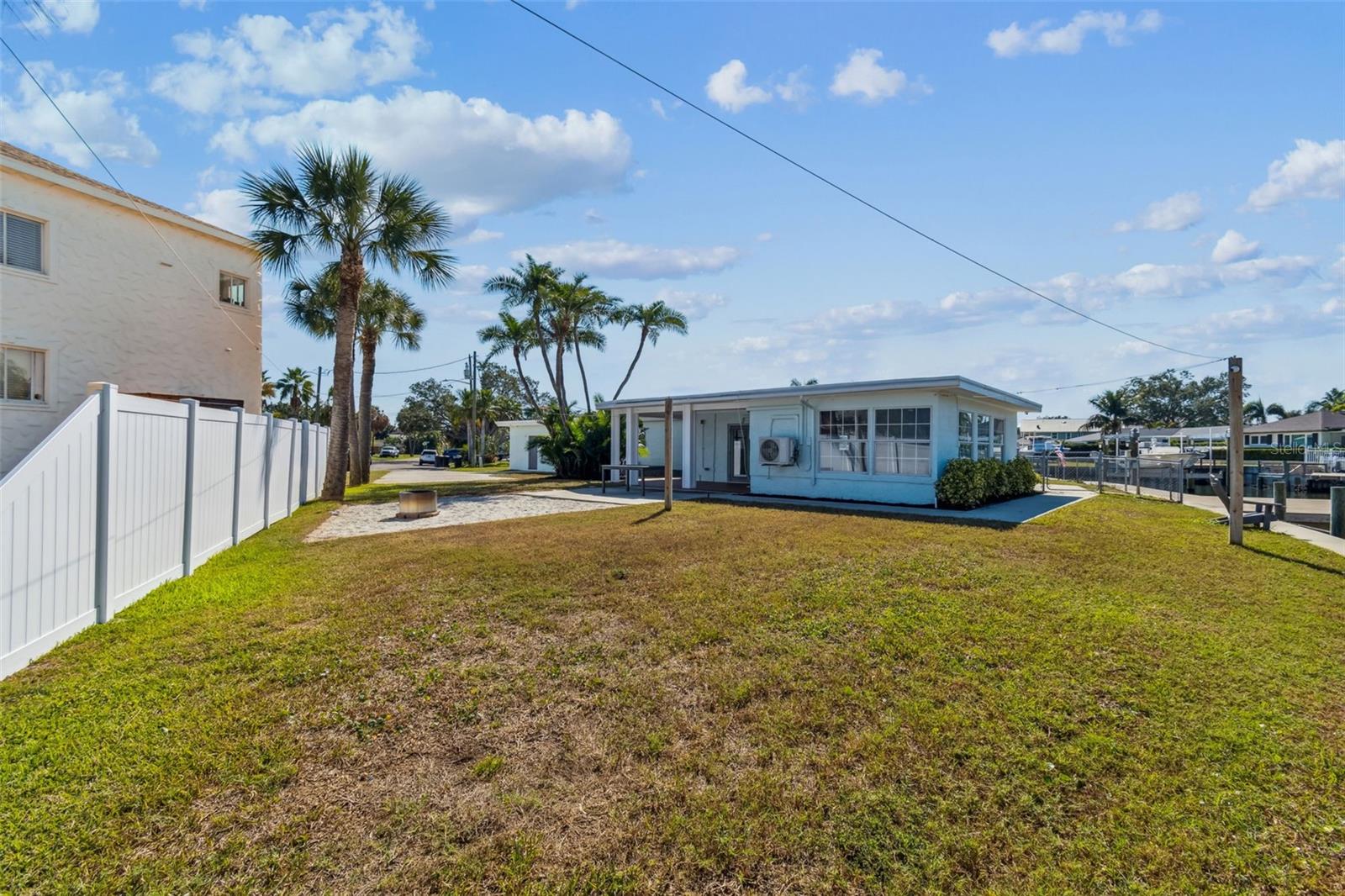1733 BAYOU GRANDE BLVD NE — photo 5