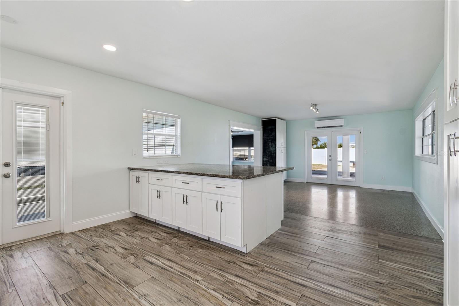1733 BAYOU GRANDE BLVD NE — photo 11