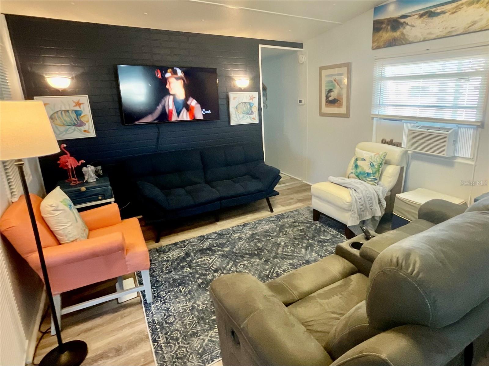6580 SEMINOLE BLVD #510 — photo 3