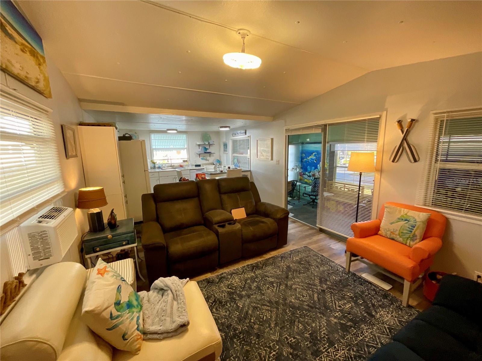 6580 SEMINOLE BLVD #510 — photo 4