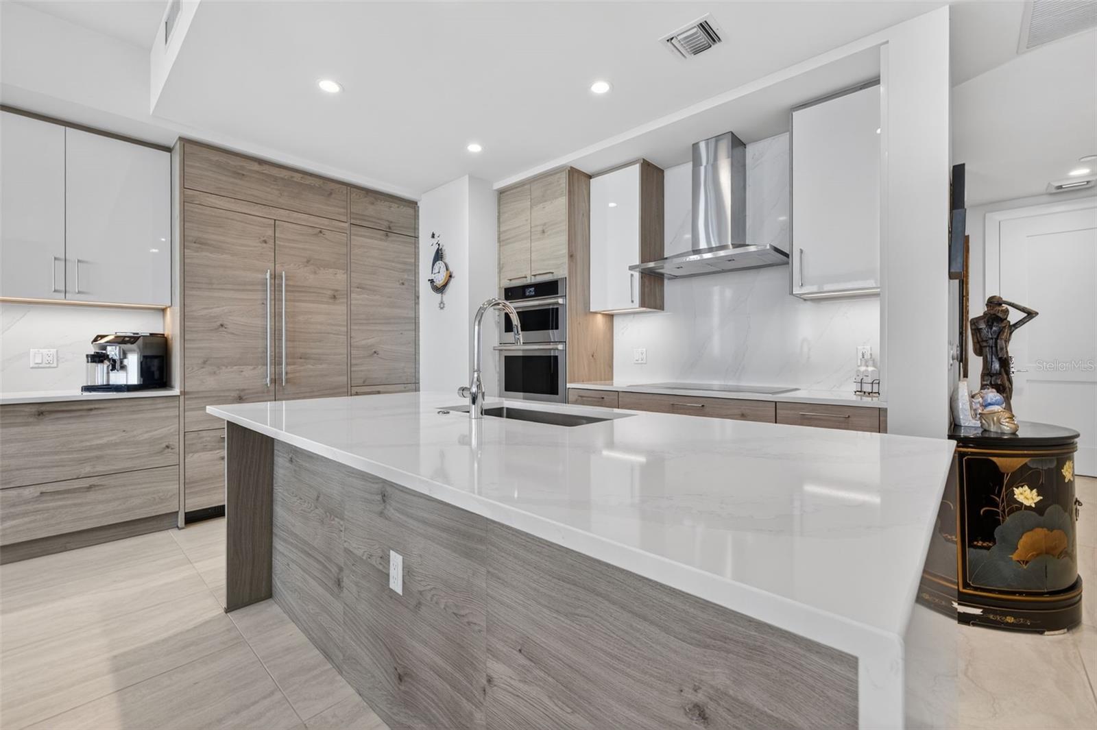 301 1ST ST S #1505 — photo 3