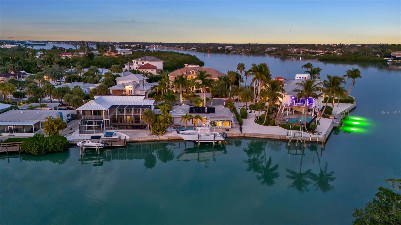 922 CASEY COVE DR — photo 46
